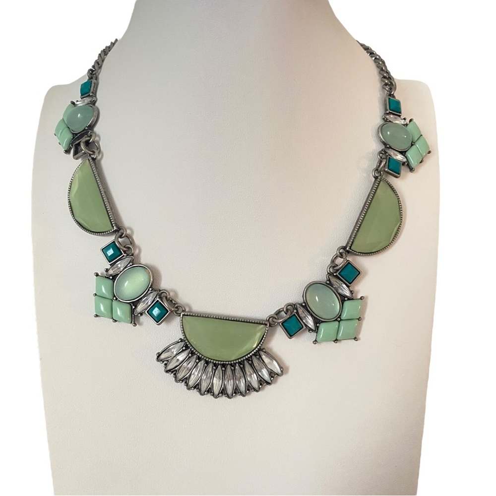 Lia Sophia Bob necklace light green
